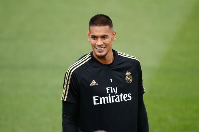 Alphonse Areola of Real Madrid during the training season of Real Madrid at Ciudad Deportiva Real Madrid in Valdebebas, Madrid, Spain, on September 13, 2019.