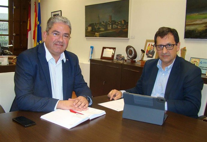 Reunión entre el alcalde de Quintanar y el delegado de la Junta en Toledo