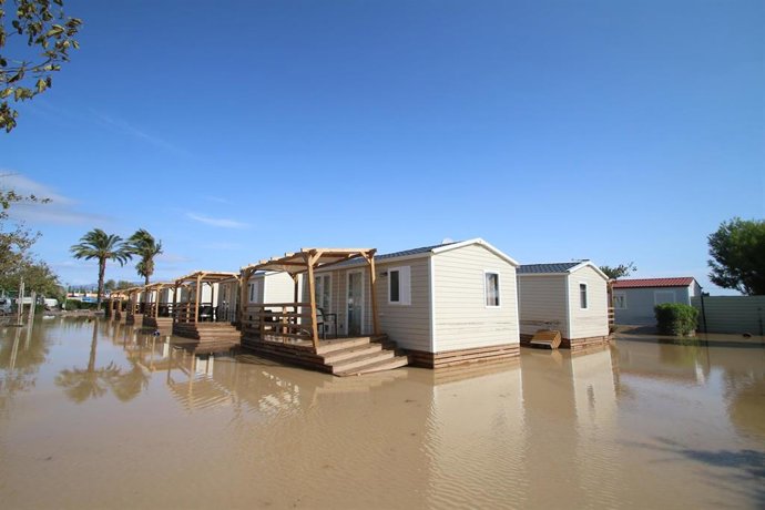El Camping de Cabo de Gata (Almería) inundado a consecuencia de las fuertes lluvias