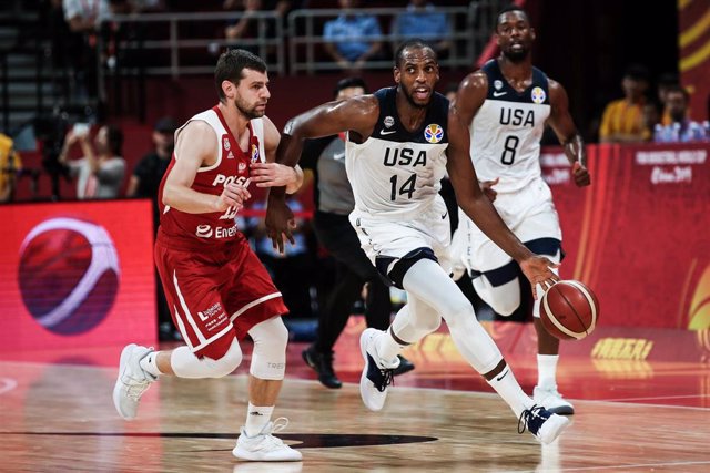 14 September 2019, China, Beijing: USA's Khris Middleton (C) in action during the 2019 FIBA Basketball World Cup 7th place basketball match between USA and Poland at Wukesong Arena. Photo: -/Osports via ZUMA Wire/dpa