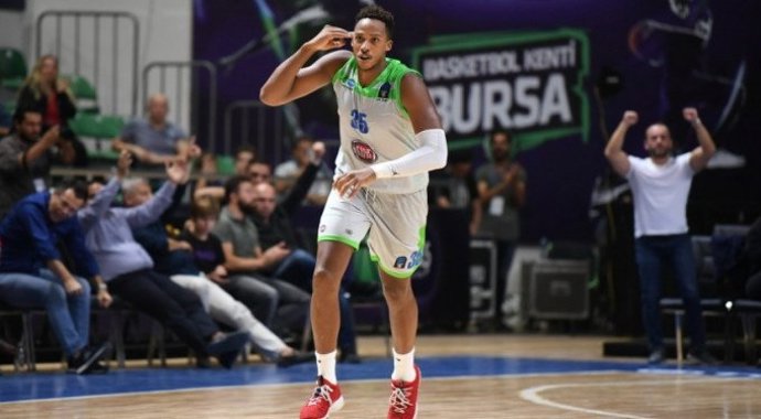 El camerunés Kenny Kadji, nuevo interior para Movistar Estudiantes