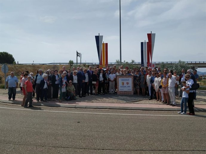 Calatayud dedica una rotonda a Auch en el X aniversario del hermanamiento.