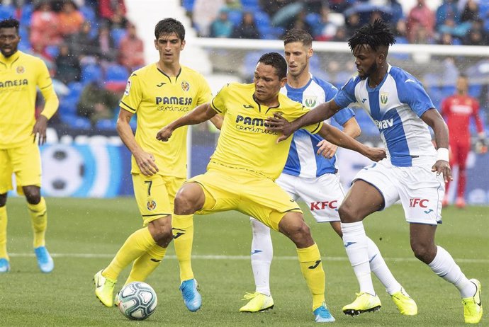 Carlos Bacca, en un partido con el Villarreal CF.