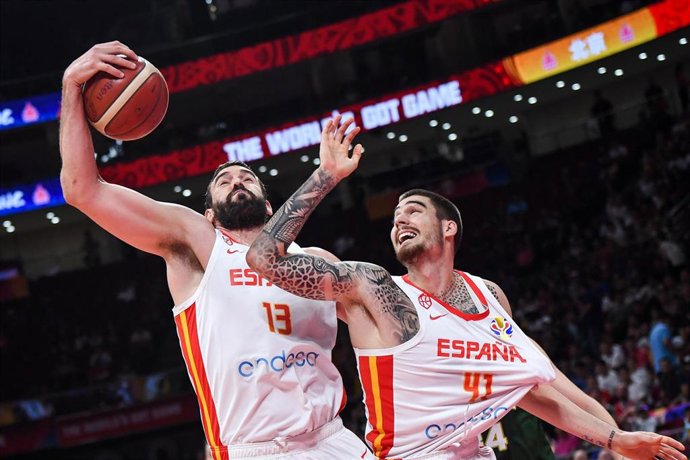 Marc Gasol y Juancho Hernangómez, en un partido con la selección española.