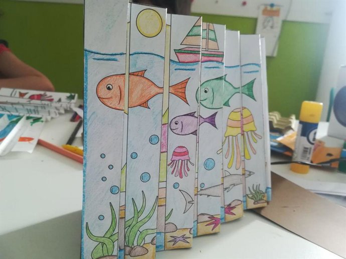 Manualidades realizadas por menores del Servicio Integral de Atención y Acogida a Víctimas de Violencia de Género