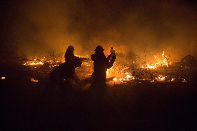 Extinción de incendios en la Chiquitanía