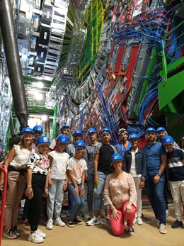 Jóvenes extremeños en el CERN