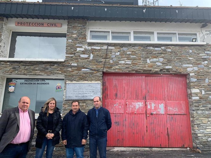 El diputado provincial del PP Eduardo Martos y la portavoz del PP de Monachil, Cristina Marín