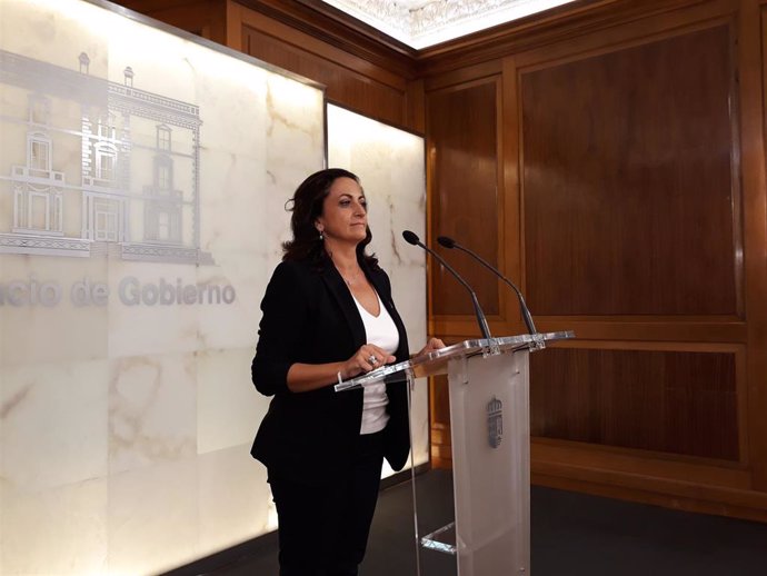 La presidenta del Gobierno de La Rioja, Concha Andreu, anuncia su equipo