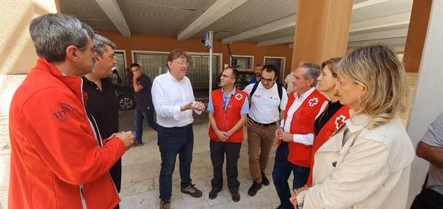 Puig analiza la situación con responsables de Cruz Roja