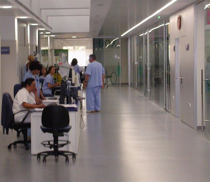 Pasillo Principal De La UCI Del Hospital De Valme De Sevilla