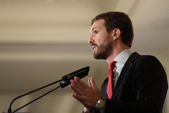 El PP protagoniza un desayuno informativo de la tribuna Fórum Europa