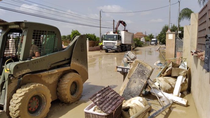 Trabajaos de limpieza y recogida de enseres en pedanías de Murcia afectadas por la DANA, lluvias torrenciales