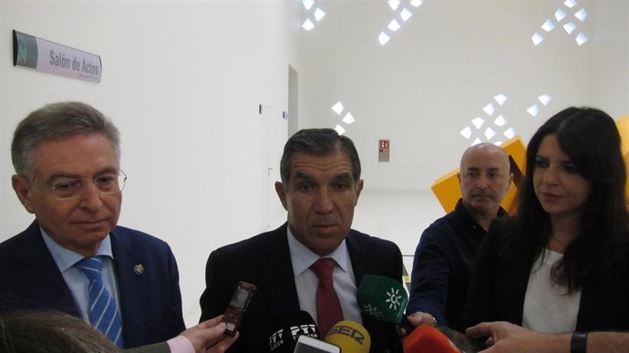 Lorenzo del Río con Purificación Joyera y Francisco Sánchez Zamorano.