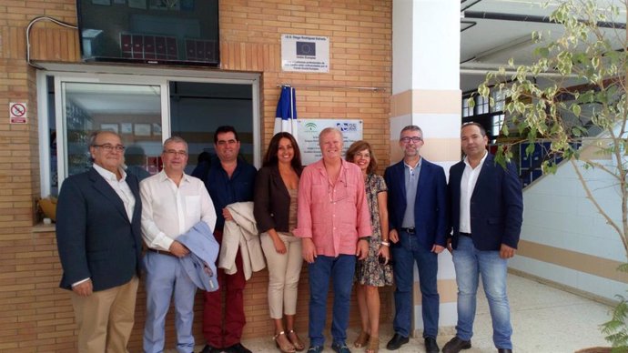La delegada de Educación en Huelva, Estela Villalba, inaugura el curso en el IES Diego Rodríguez Estrada de San Juan del Puerto.