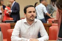 Garzón (IU) cree que Podemos ha pecado de ingenuidad al pensar que el PSOE aceptaría un Gobierno de coalición