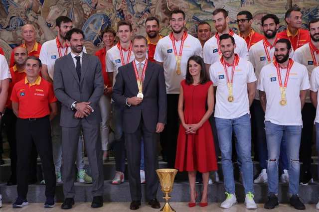 Audiencia de los Reyes a la selección nacional de baloncesto ganadora de la Copa Mundial FIBA 2019