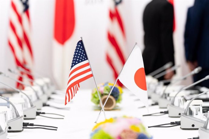 EEUU/Japón.- Trump anuncia un acuerdo comercial con Japón
