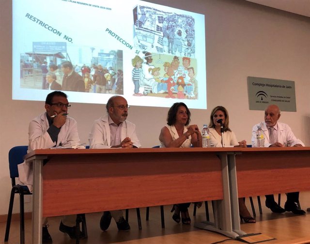 Presentación del nuevo plan de visitas a pacientes del Complejo Hospitalario de Jaén.