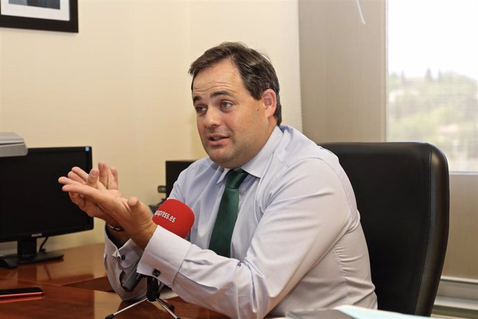 El presidente del PP de Castilla-La Mancha, Paco Núñez, en una entrevista con Europa Press
