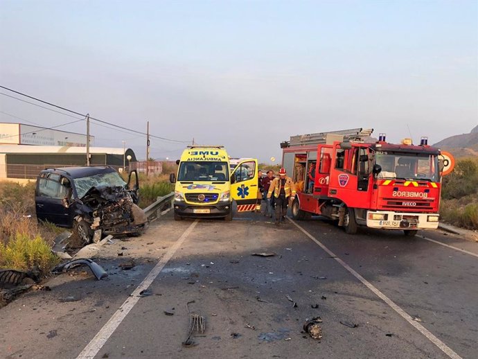 Accidente de tráfico entre dos vehículos en Mazarrón