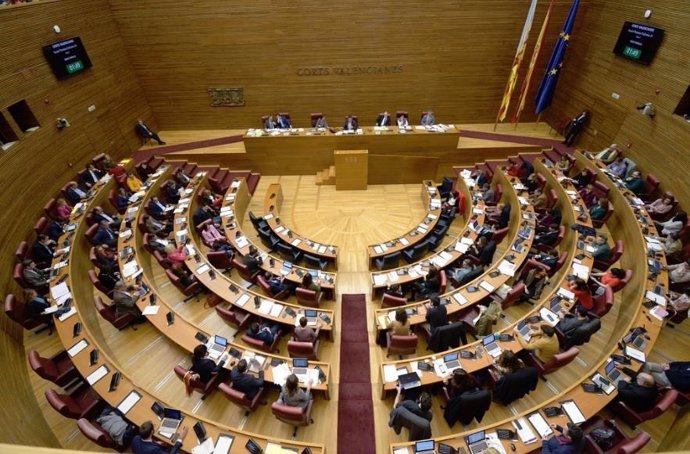 Pleno de Las Corts Valencianes en imagen de archivo