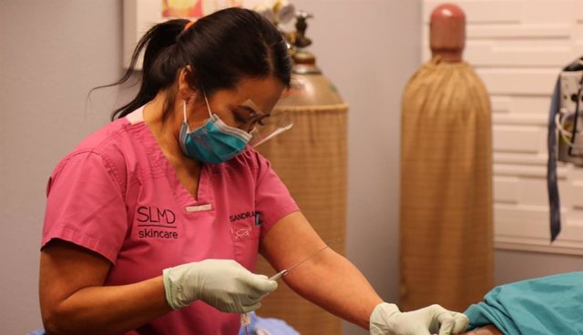 Sandra Lee, la cirujana dermatológica de 'La doctora Lee'