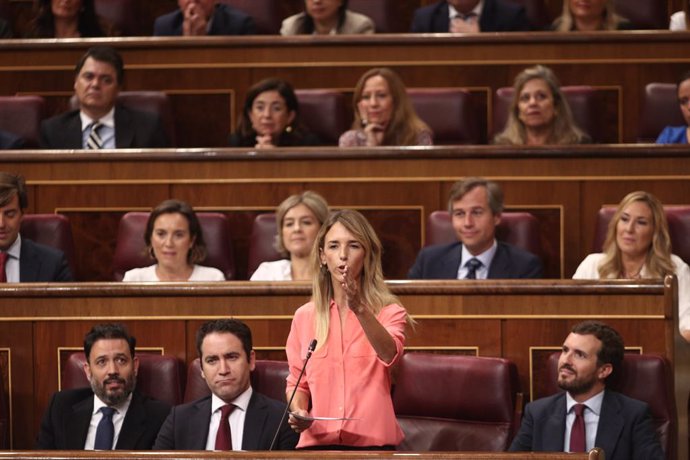 La portaveu del PP al Congrés, Cayetana Álvarez de Toledo, compareix en sessió de control al Govern en funcions un dia després de conixer-se la gairebé plena seguretat d'unes eleccions el 10 de novembre, a Madrid (Espanya), a 18 de setembre de 201