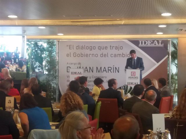 Juan Marín, en un desayuno informativo de Ideal