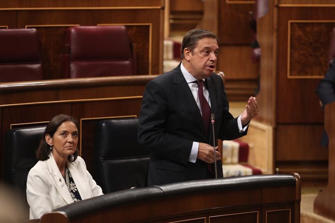 Planas achaca parte del problema del sector del cava a su "politización" por el 