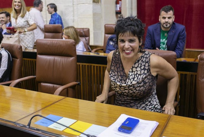 Primera jornada de sesión plenaria en el Parlamento Andaluz. La líder de Adelante Andalucía, Teresa Rodríguez, en su primera aparición en el pleno tras su baja por maternidad la pasada semana