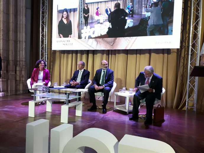 El consejero de Economía, Conocimiento, Empresas y Universidad, Rogelio Velasco, en un acto en la UGR