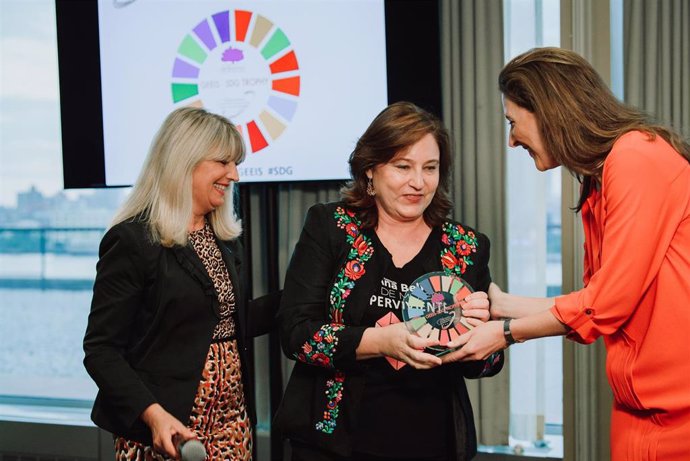 Danone reconocida en los premios Arborus a la igualdad de género por su proyecto Escuela Ana Bella