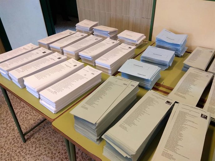 Paperetes per a les eleccions municipals i al Parlament Europeu
