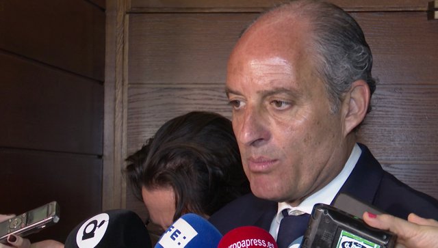 El expresidente de la Comunitat Valenciana, Francisco Camps, en rueda de prensa