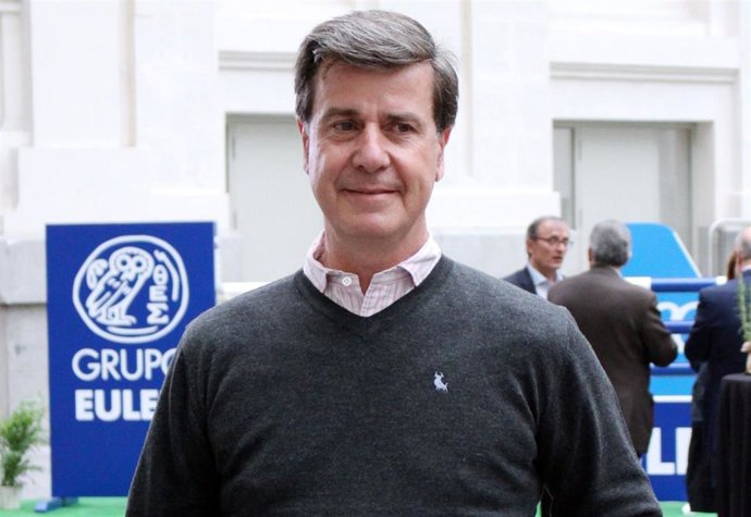 Carlos Fitz-James Stuart, duque de Alba