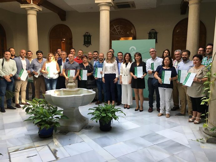 Jaén.- La Junta entrega incentivos por valor de 1,8 millones a 24 ayuntamientos 