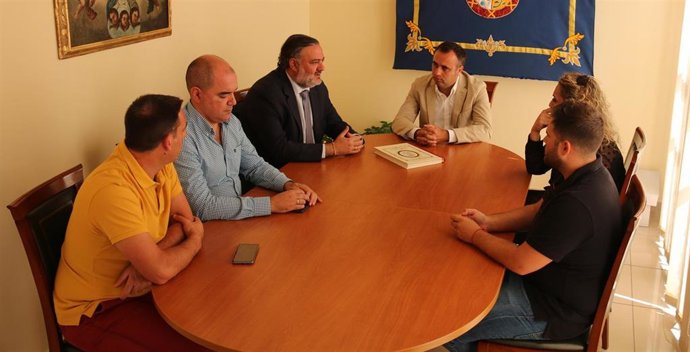 Nota/ El Delegado Del Gobierno Anuncia En Su Visita A Alhendín La Próxima Licitación De Las Obras Para El Nuevo Colegio