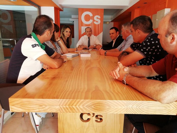 Huelva.- Cs propone una reunión con PP, PSOE y los regantes del Condado para rec