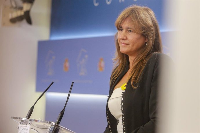 La portaveu de JxCat al Congrés, Laura Borrs, en roda de premsa després de la seva reunió amb el rei Felip VI en el segon dia de la ronda de consultes sobre el candidat a la presidncia del Govern, Madrid (España), 17 de semptiembre del 2019.