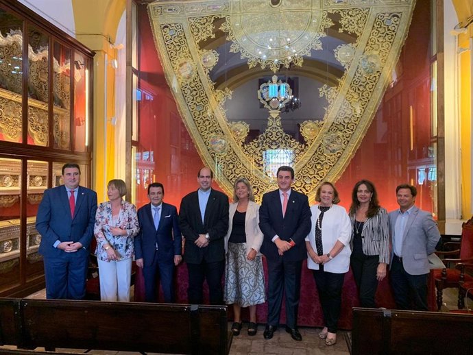 Ofertan 81 becas para universitarios sin recursos