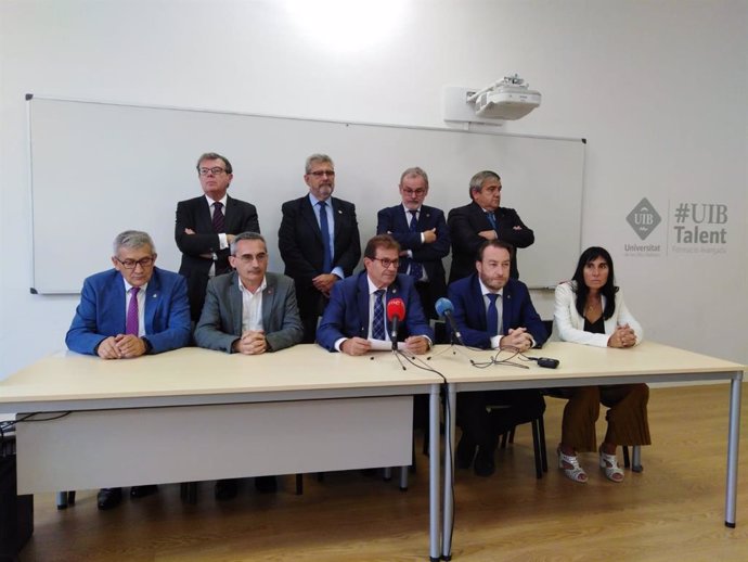 Rectores del G9 durante una rueda de prensa en Palma