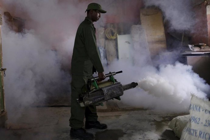 Fumigación contra el zika en La Habana