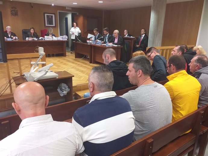 Juicio a 12 acusados de introducir 60 kilos de heroína en Galicia.
