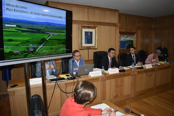 Acto del conselleiro de Medio Rural, José González, en Xinzo de Limia
