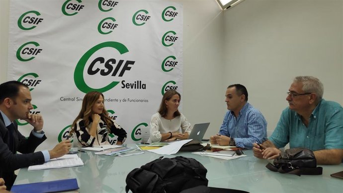 PP de Sevilla destaca el "gran trabajo" que están realizando por mejorar las condiciones de los funcionarios de prisiones.