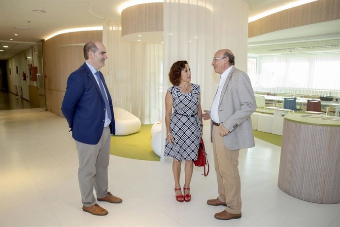 La consejera de Empleo y Políticas Sociales, Ana Belén Álvarez, visita el Centro Internacional Santander Emprendimiento CISE