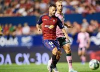 El Betis soporta el asedio de Osasuna