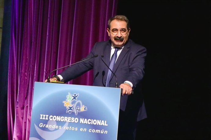 El consejero de Sanidad de C-LM, Jesús Fernández Sanz, en el III Congreso Nacional de la Federación Española de Diabetes celebrado en Toledo