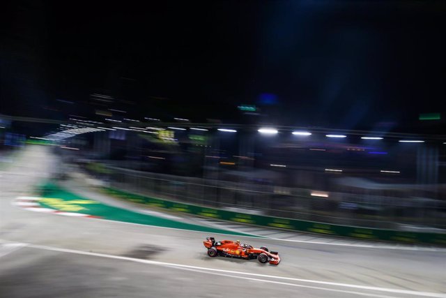 Charles Leclerc durante el Gran Premio de Singapur 2019